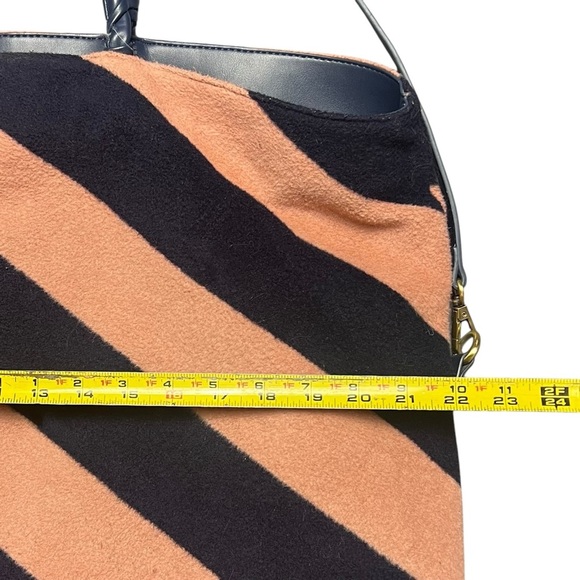 Anthropologie Striped Fuzzy Tote Bag Pouch Combo Pink & Navy Carry On Weekender - Picture 10 of 10